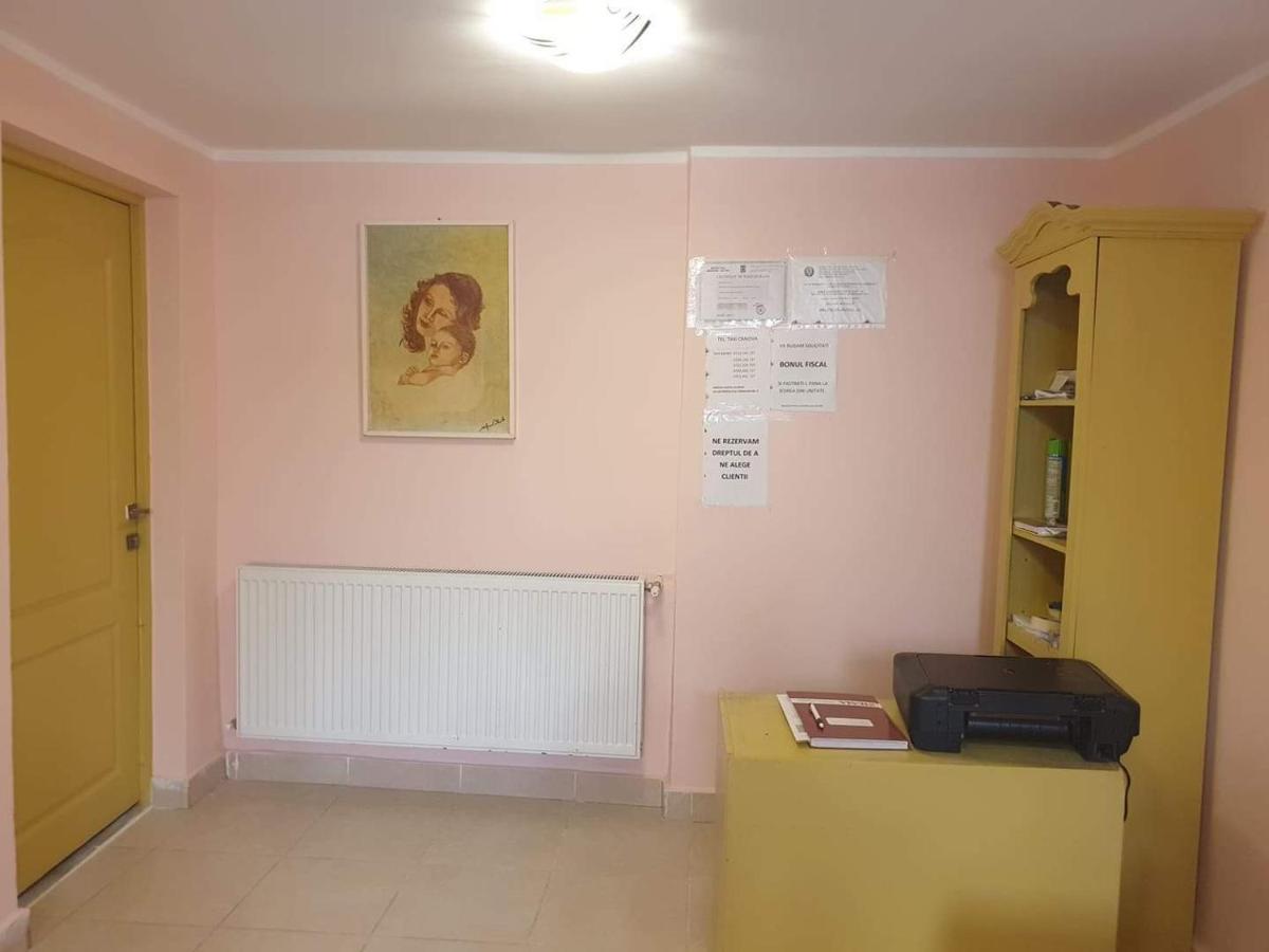 Alfredo Hostel Krajowa Zewnętrze zdjęcie